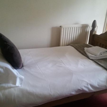 Littledean House Hotel Cinderford Room photo